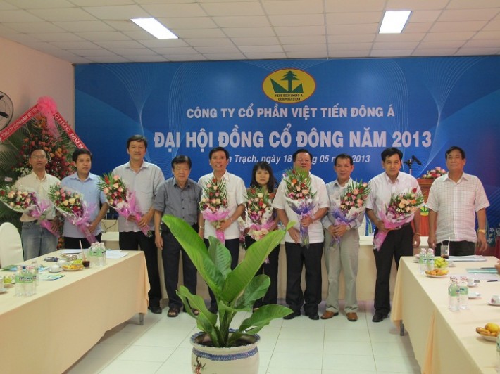 đại hội cổ đông việt tiến đông á 2013