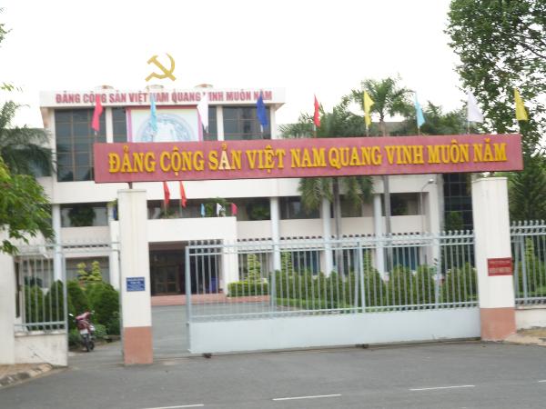 việt tiến đông á